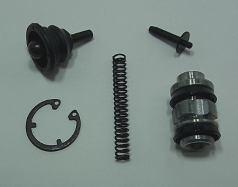 TOUR MAX KIT DE R�PARATION POUR MA�TRE CYLINDRE DE FREIN AVANT D`ORIGINE 359303 SUZUKI 750 2004-2007