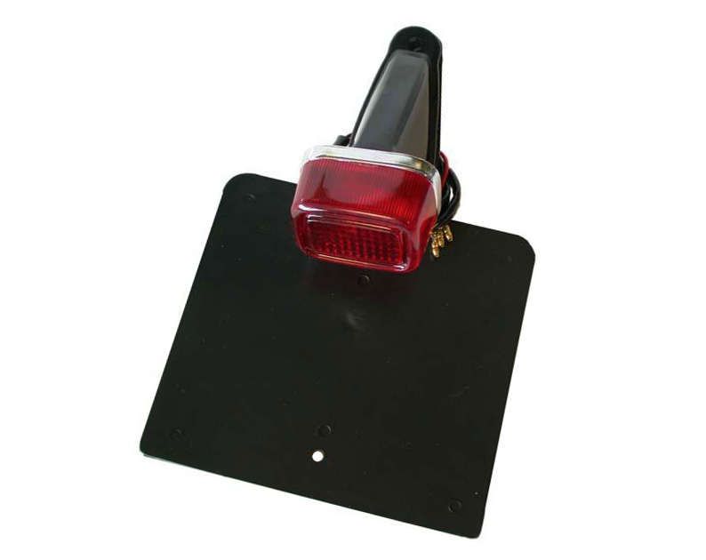 FEU ARRI�RE AVEC SUPPORT DE PLAQUE V PARTS NOIR TYPE YAMAHA TY UNIVERSEL