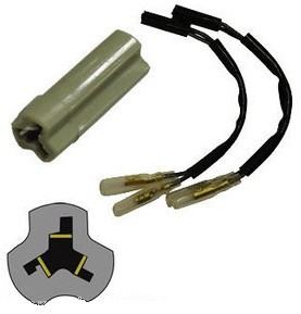CONNECTEUR BLANC POUR CLIGNOTANTS SUZUKI ET YAMAHA* ICL003