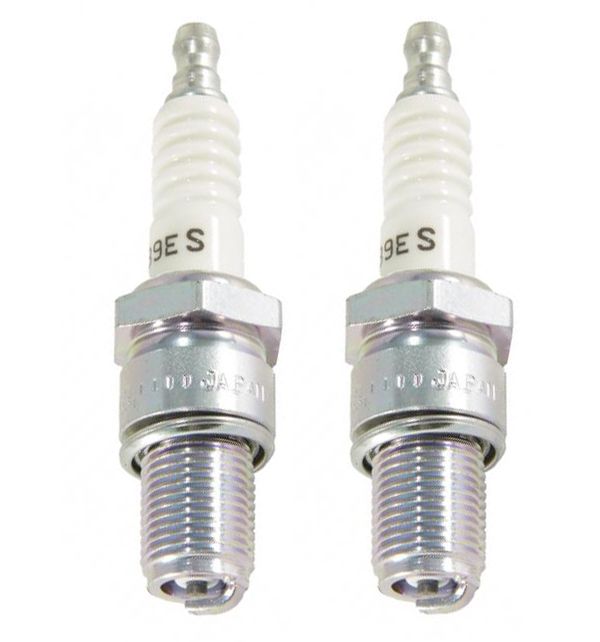 2 BOUGIES NGK B9ES YAMAHA 250 RB Culot Long Toutes ann�es